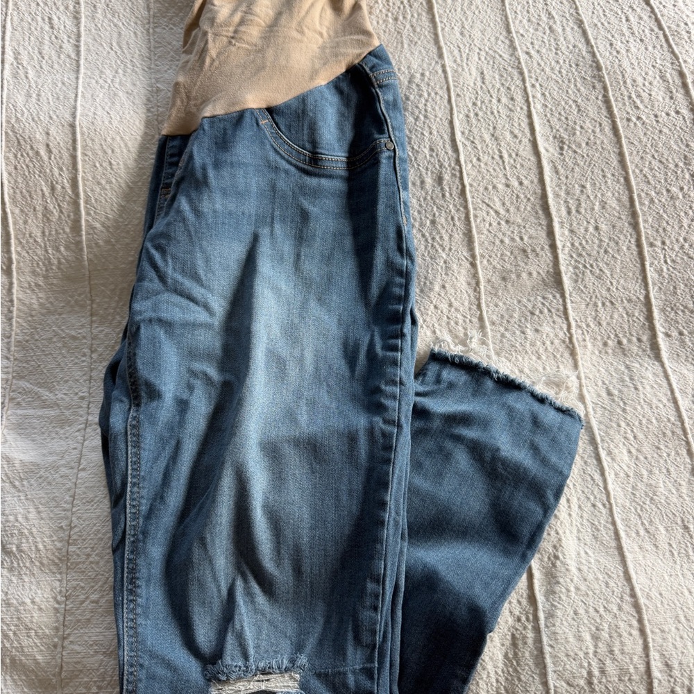 Indigo Blue Women's Maternity Skinny Jeans in Light Blue with Frayed Hem